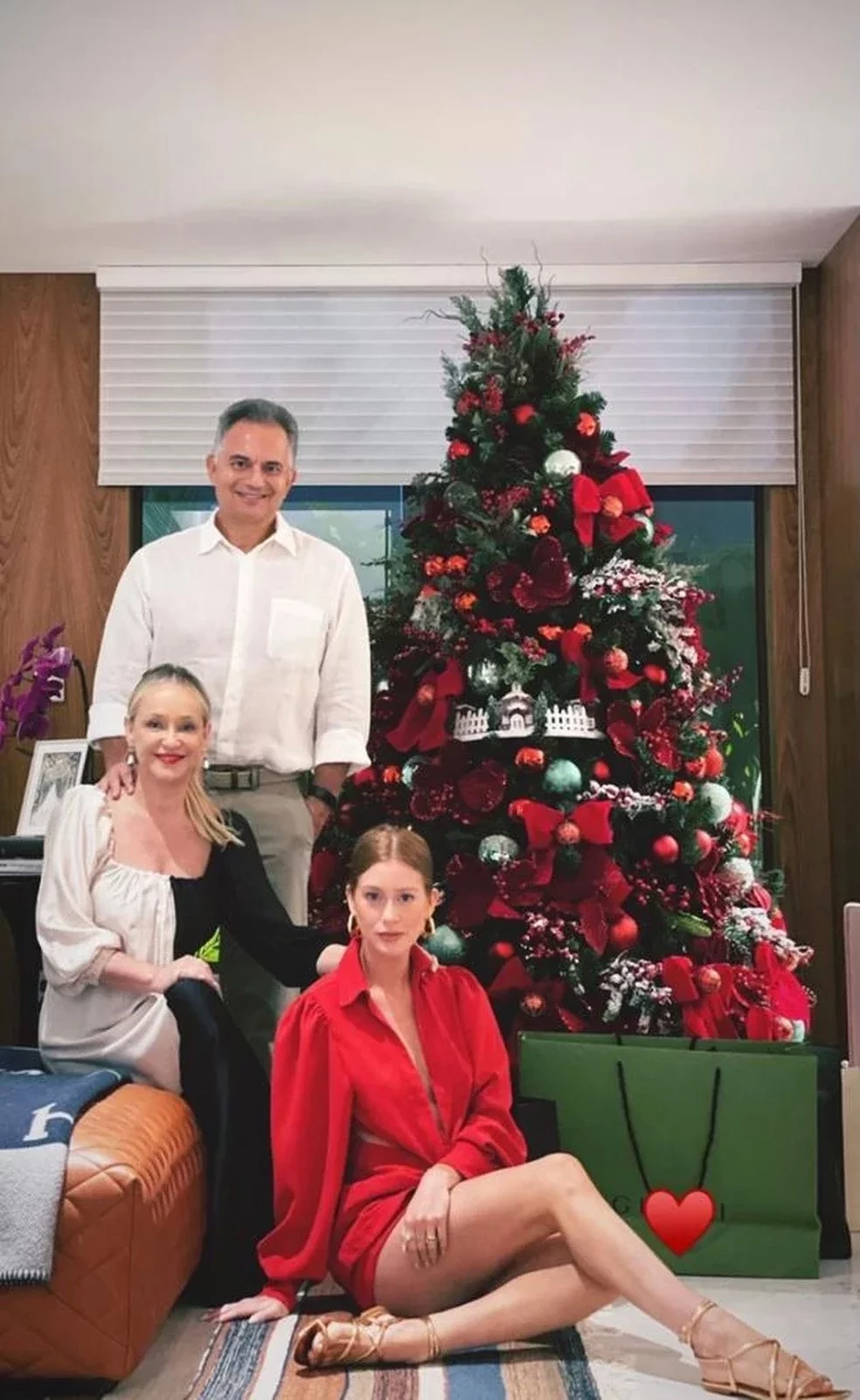 Famosos celebram o Natal  em família e capricham nos looks; fotos - imagem 30971