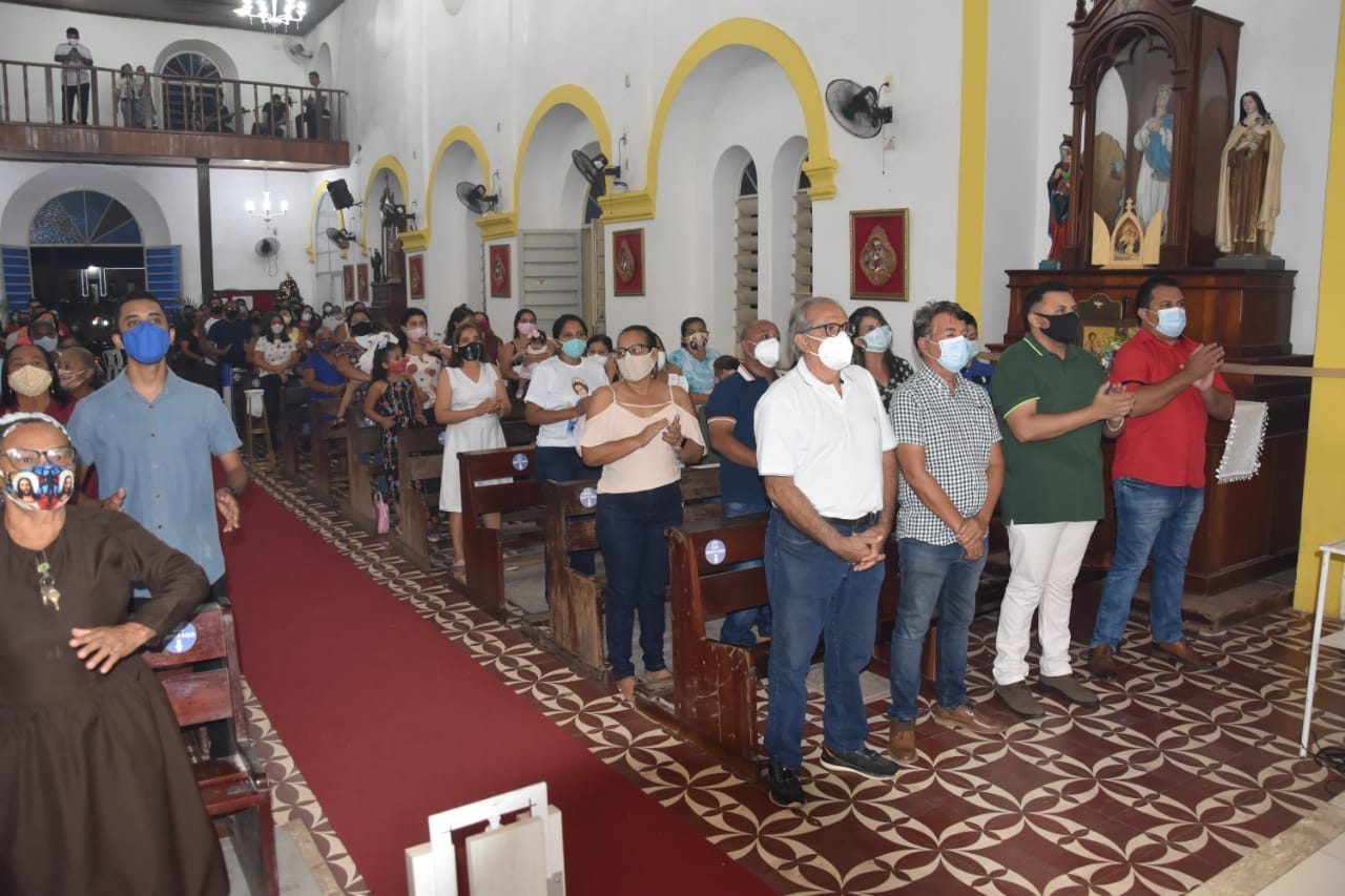 Noite da prefeitura municipal de Monsenhor Gil, nos festejos do Menino Deus - Imagem 12