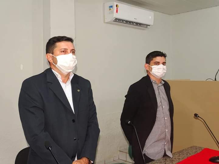 Dr. Antonio Carlos e a enfermeira Lia Raquel são homenageados pela Câmara Municipal de Vereadores de Jatobá do Piauí com títulos de cidadão jatobaense  - Imagem 5