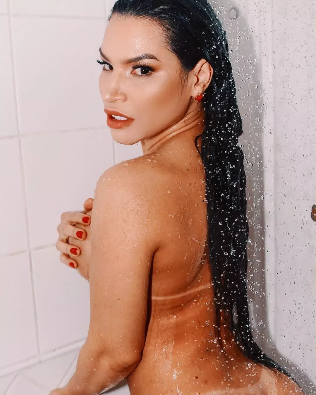 Confira os 15 ensaios mais ‘quentes’ das famosas em 2020 - imagem 31052