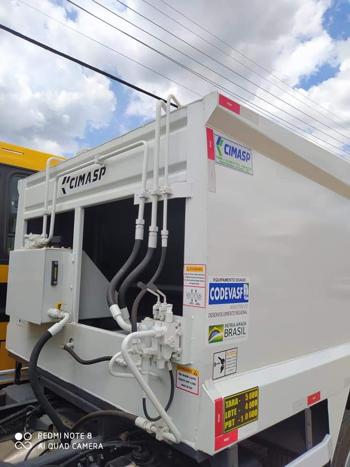 Monsenhor Gil em festa, homenageia Rafael Fonteles, outras personalidades e ganha presentes - Imagem 13