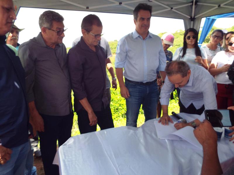 Assinada ordem de serviço para revitalização do Açude Joana, em Pedro II - Imagem 16