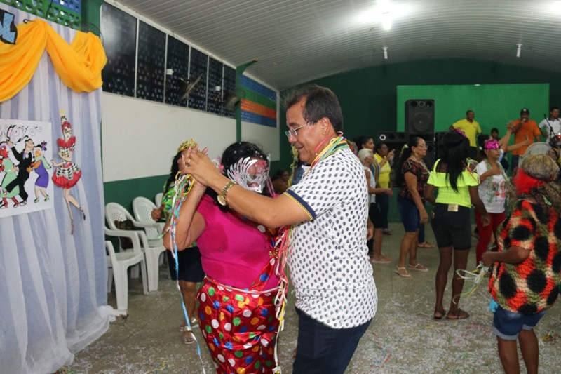 Prefeitura de Água Branca promove Carnaval da Melhor Idade - Imagem 2
