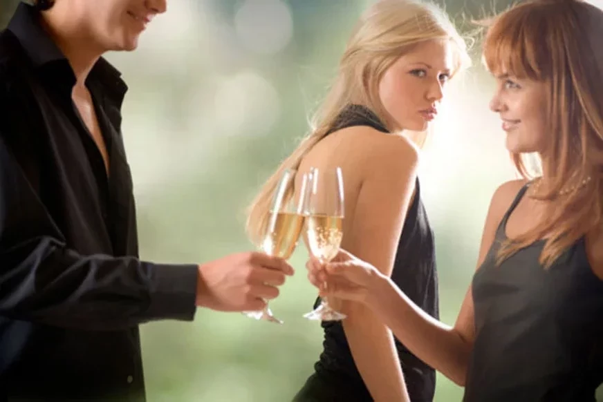 Os signos que são possessivos e pode gerar um relacionamento abusivo - imagem 15559