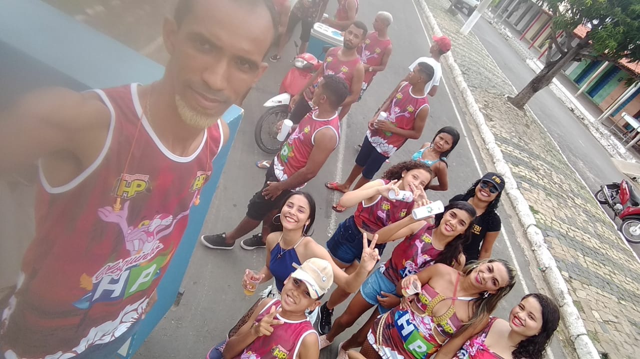 O tempo fechou em Monsenhor Gil, veio a forte chuva e abriu passagem para o Corso em sua 7a edição - Imagem 6