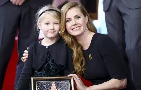 Veja como são os filhos das mulheres que estão na lista de mais belas - imagem 16197