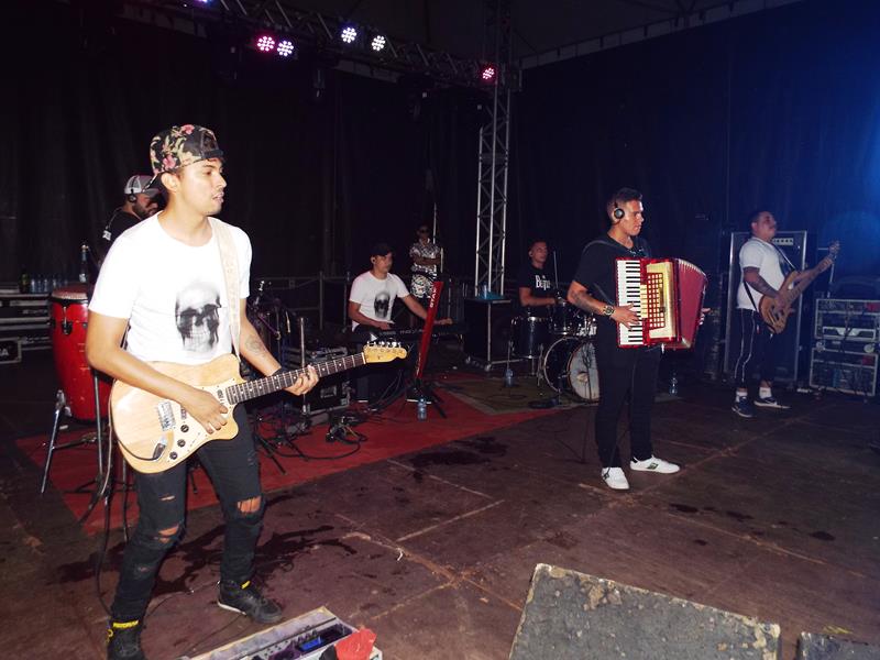 Chica Égua e Forró Pé de Ouro deu o tom na primeira noite de carnaval 2020 em Pedro II  - Imagem 36