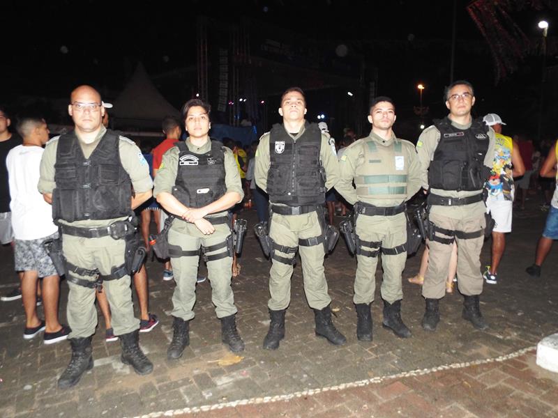 Chica Égua e Forró Pé de Ouro deu o tom na primeira noite de carnaval 2020 em Pedro II  - Imagem 6