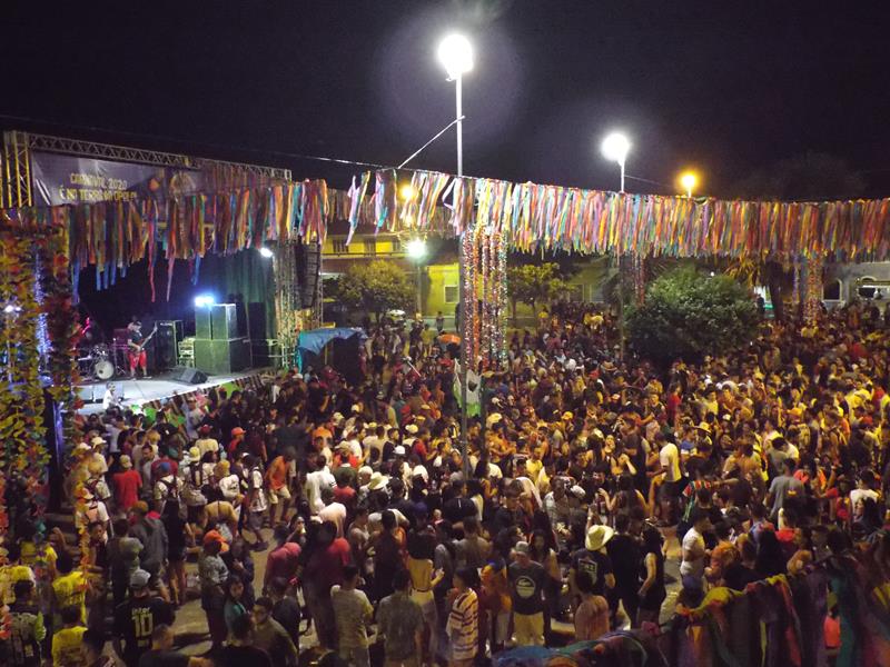 Chica Égua e Forró Pé de Ouro deu o tom na primeira noite de carnaval 2020 em Pedro II  - Imagem 22