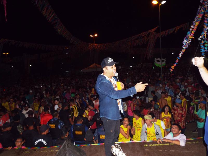 Chica Égua e Forró Pé de Ouro deu o tom na primeira noite de carnaval 2020 em Pedro II  - Imagem 38
