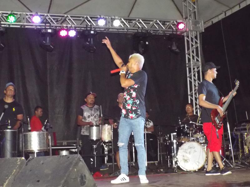 Chica Égua e Forró Pé de Ouro deu o tom na primeira noite de carnaval 2020 em Pedro II  - Imagem 5