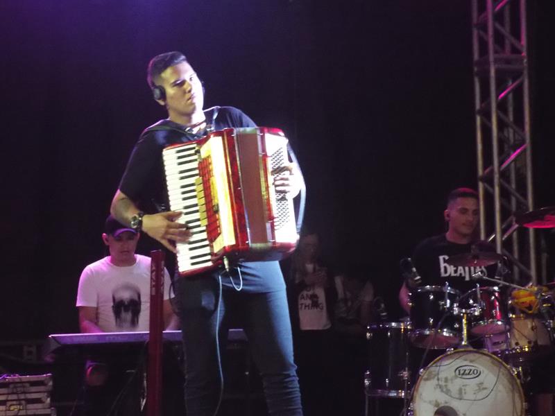 Chica Égua e Forró Pé de Ouro deu o tom na primeira noite de carnaval 2020 em Pedro II  - Imagem 27