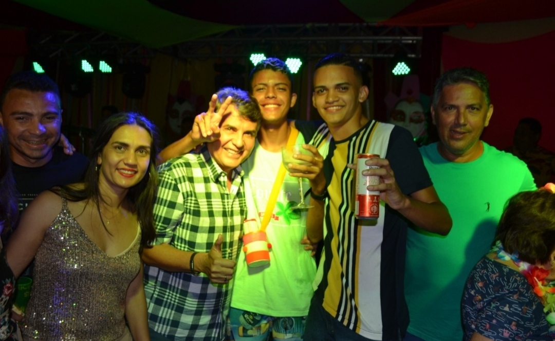 Sucesso total a primeira noite de Carnaval em Monsenhor Gil - Imagem 6
