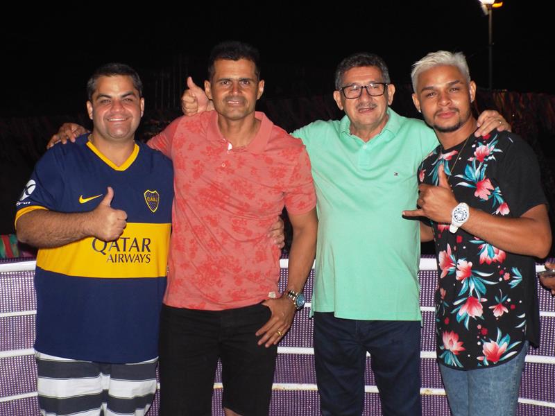 Chica Égua e Forró Pé de Ouro deu o tom na primeira noite de carnaval 2020 em Pedro II  - Imagem 40