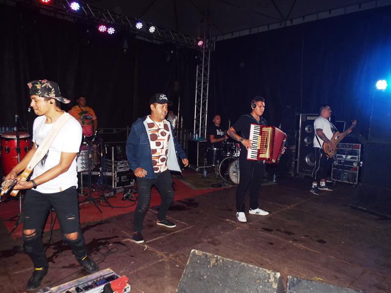 Chica Égua e Forró Pé de Ouro deu o tom na primeira noite de carnaval 2020 em Pedro II  - Imagem 34