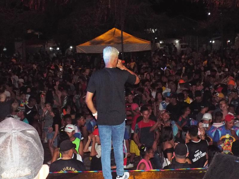 Chica Égua e Forró Pé de Ouro deu o tom na primeira noite de carnaval 2020 em Pedro II  - Imagem 13