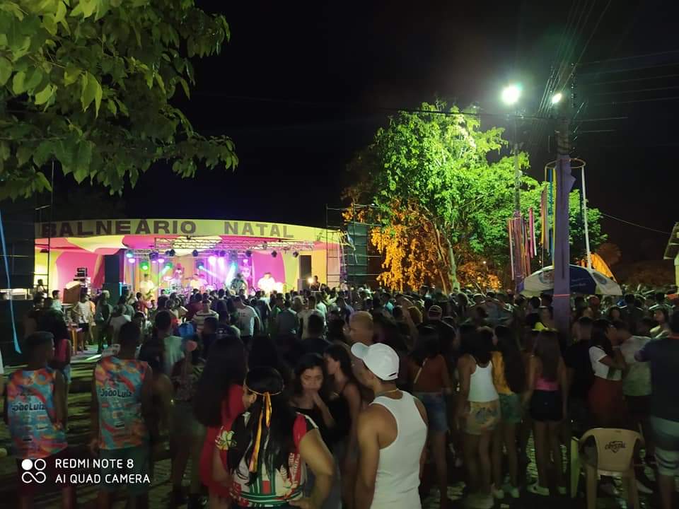 Segunda noite de Carnaval em Monsenhor Gil, bandas e foliões se divertem em Balneário Natal - Imagem 13