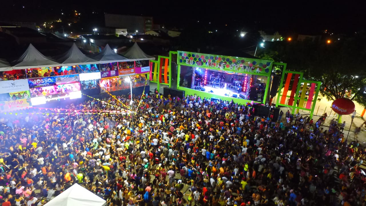 Terceiro dia de carnaval em Água Branca tem desfile e grandes bandas na arena da folia - Imagem 15