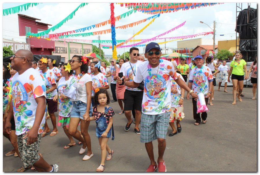 Prefeitura de Inhuma realiza carnaval dos Idosos - Imagem 24