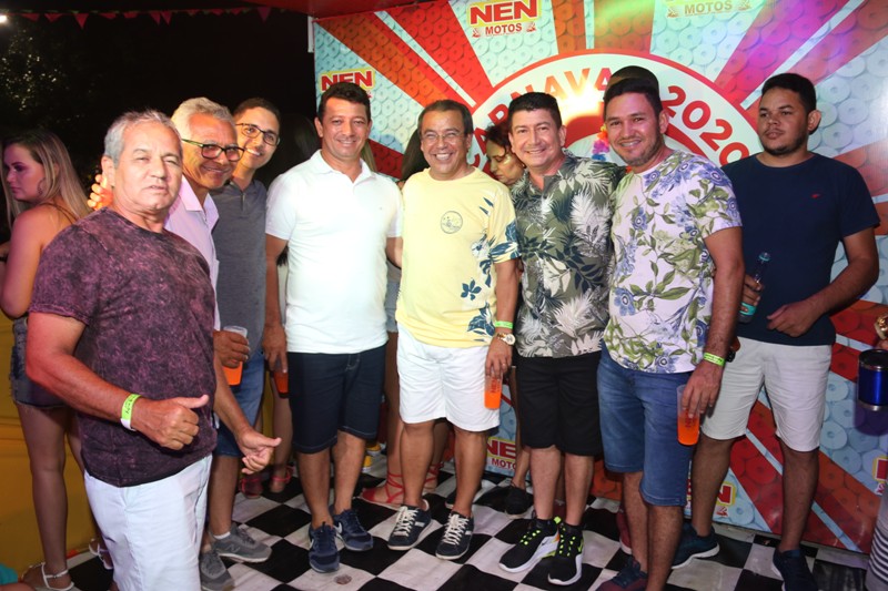 Terceiro dia de carnaval em Água Branca tem desfile e grandes bandas na arena da folia - Imagem 2