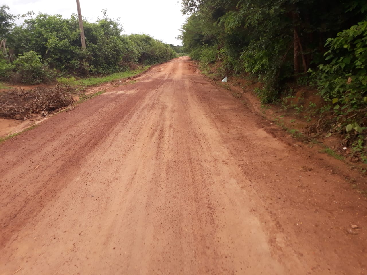 Prefeitura continua trabalhando no melhoramento das estradas vicinais  - Imagem 5