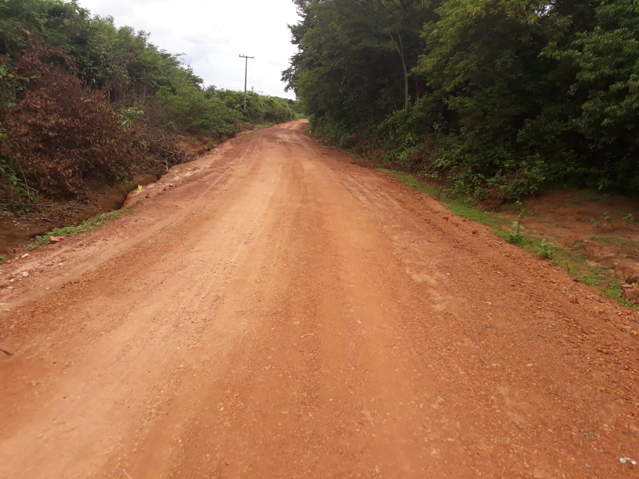 Prefeitura continua trabalhando no melhoramento das estradas vicinais  - Imagem 7