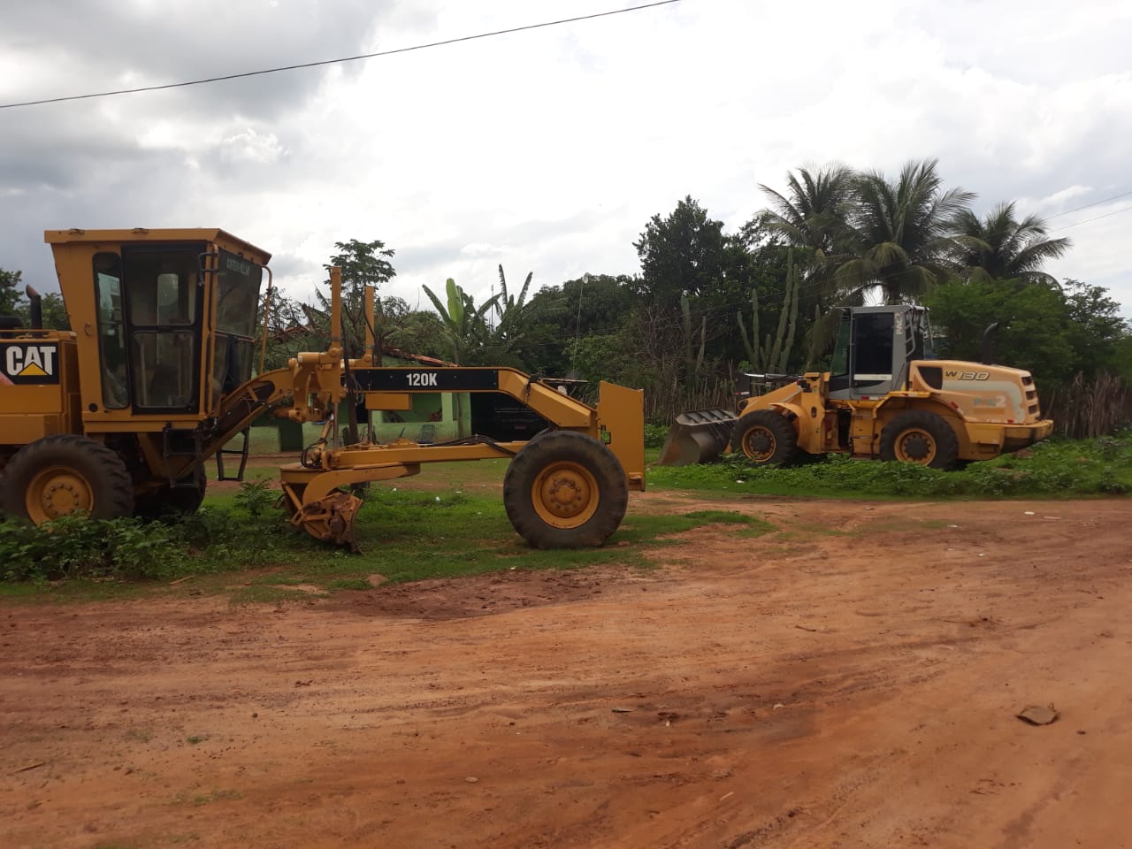 Prefeitura continua trabalhando no melhoramento das estradas vicinais  - Imagem 9