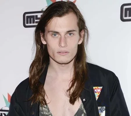 O ano mal começou! Relembre os famosos que morreram em 2020