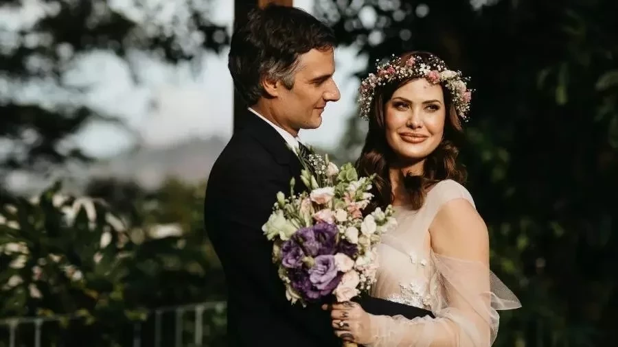 Conheça a lista de celebridades que darão à luz em 2020 - imagem 17333