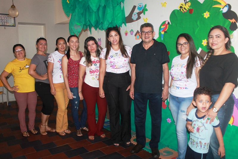 Prefeitura de Pedro II distribui kits de livros didáticos para a Educação Infantil - Imagem 2