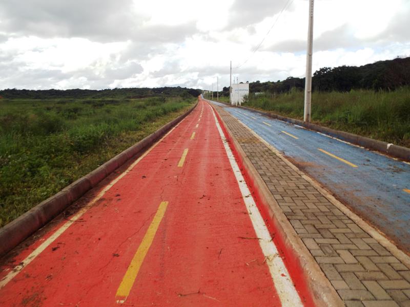 prefeitura continua recuperando calçamentos danificados pela chuvas - Imagem 5