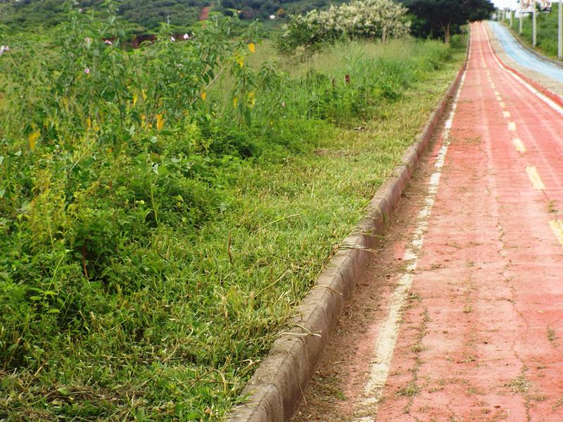 prefeitura continua recuperando calçamentos danificados pela chuvas - Imagem 9