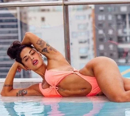 Confira 10 fotos da Aline Riscado de tirar o fôlego dos seguidores 