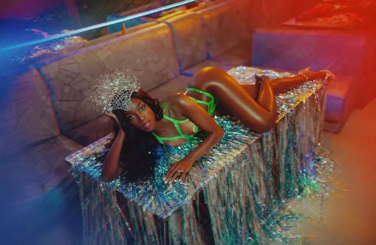 Dez fotos que provam que a Iza é uma Deusa de Ébano na Terra - imagem 17698