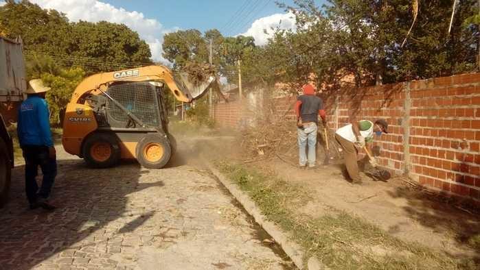 Prefeito João Luiz afirma; toda área urbana será limpa atendendo um cronograma - Imagem 4