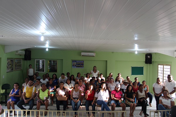 Mulheres participam de palestra sobre prevenção do câncer do colo do útero  - Imagem 16