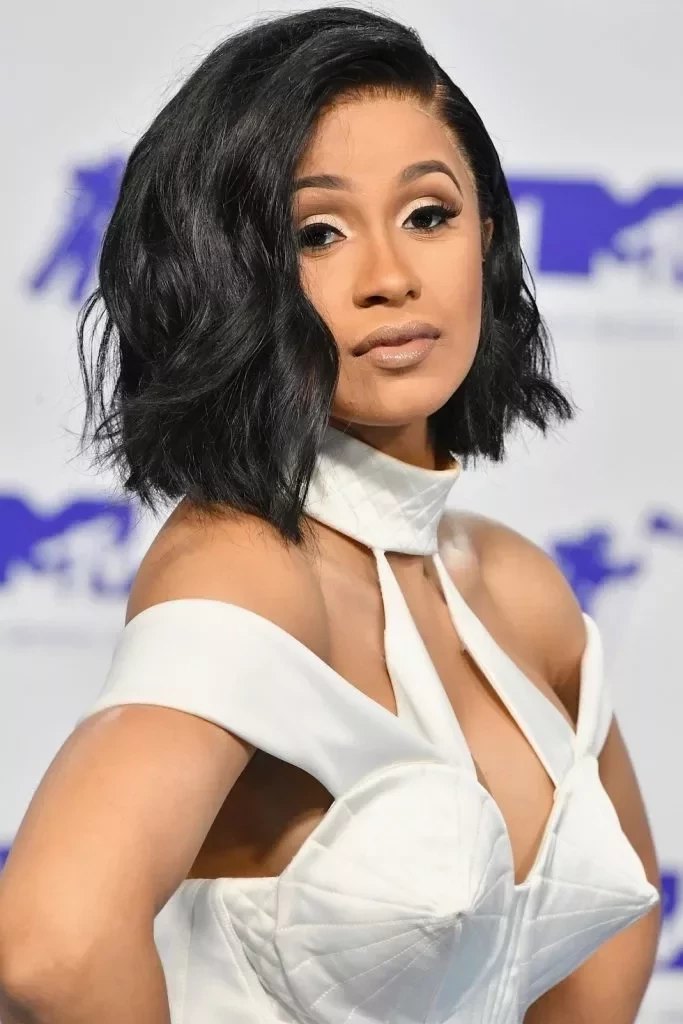 Descubra 7 fatos sobre Cardi B que vão além do meme "corona vairus" - imagem 17914