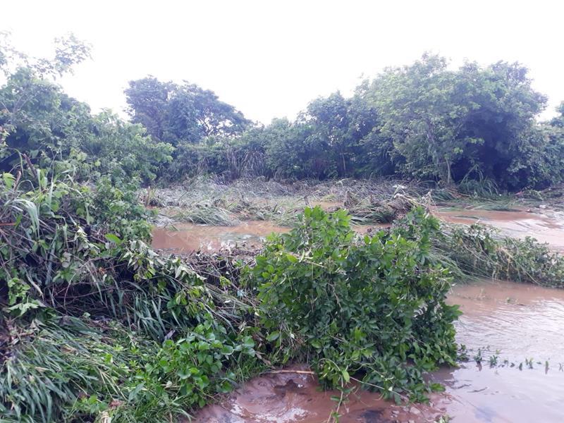 Forte chuva provoca rompimento da parede de barragem e desabriga famílias  - Imagem 34