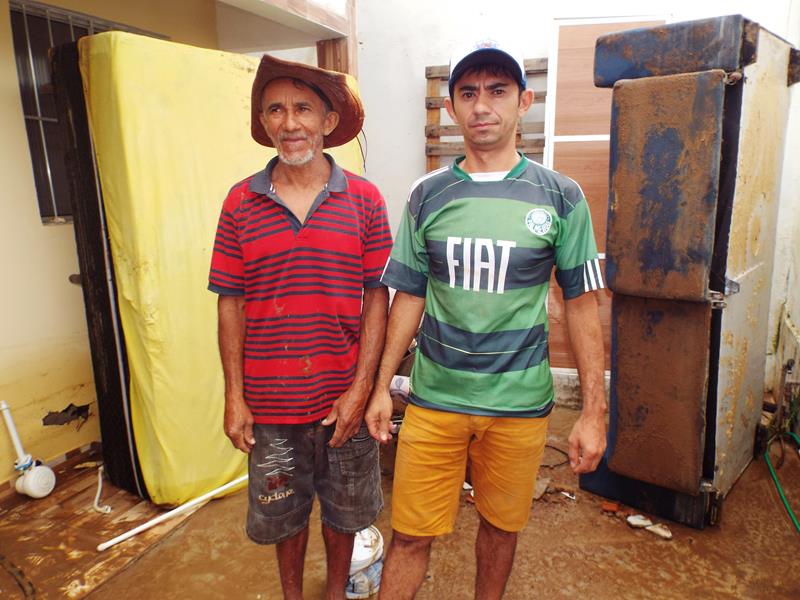 Forte chuva provoca rompimento da parede de barragem e desabriga famílias  - Imagem 5