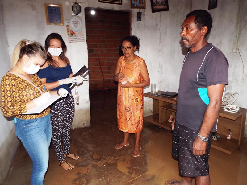 Forte chuva provoca rompimento da parede de barragem e desabriga famílias  - Imagem 17
