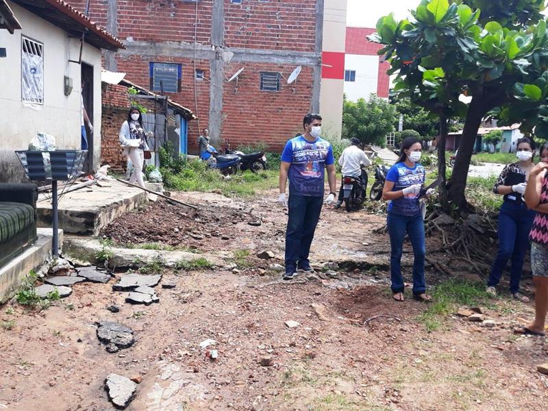 Equipe da SEMAS visita famílias do Bairro Chapadinha que também tiveram prejuízos com o rompimento da barragem  - Imagem 9