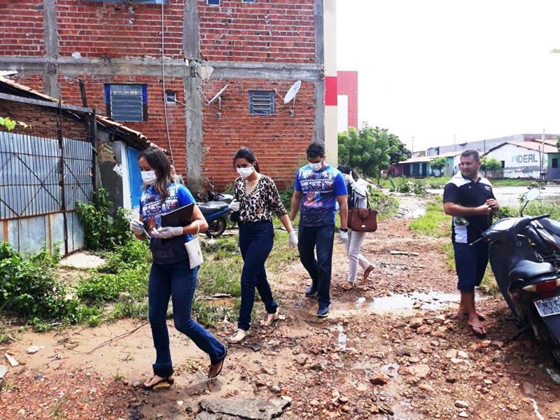 Equipe da SEMAS visita famílias do Bairro Chapadinha que também tiveram prejuízos com o rompimento da barragem  - Imagem 14