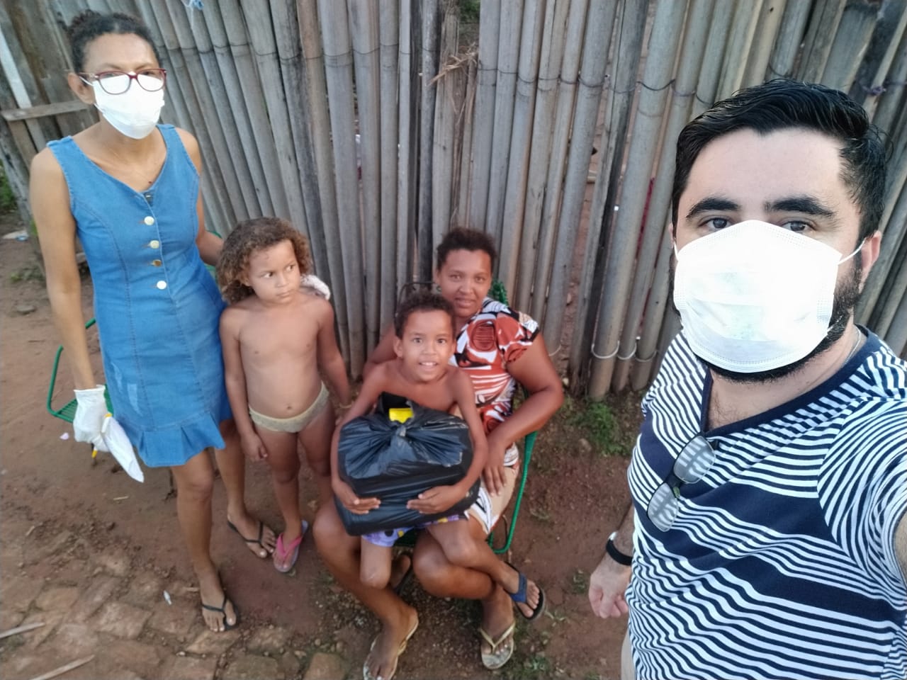 Prefeitura de Água Branca beneficia 400 famílias com doação de cestas básicas - Imagem 1