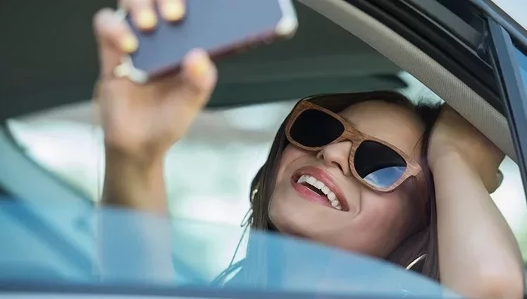 Descubra quais os signos que amam se exibir nas redes sociais - imagem 16900