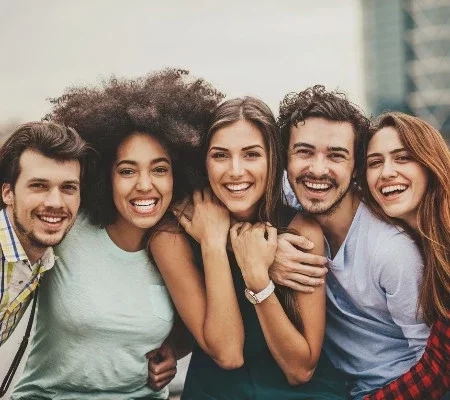 Conheça os quatro signos que não podem faltar no seu círculo de amigos