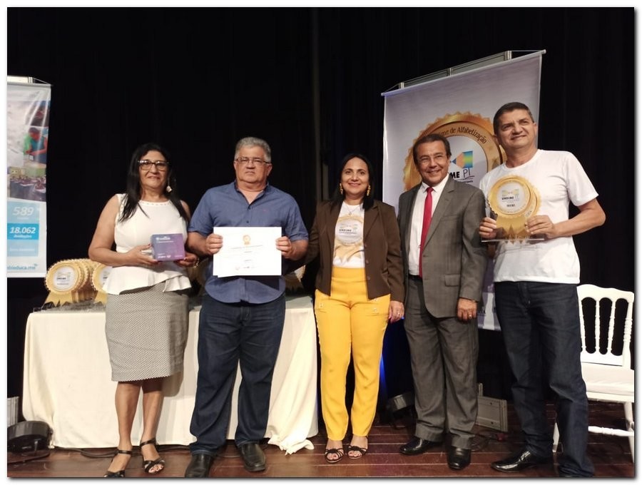 O Município de Inhuma recebeu o SELO UNDIME de Alfabetização