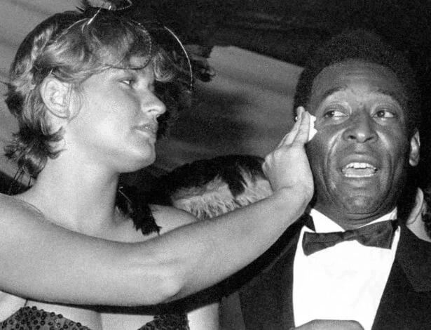 Você vai ficar de queixo caído com esses famosos que já formaram casal - imagem 17177