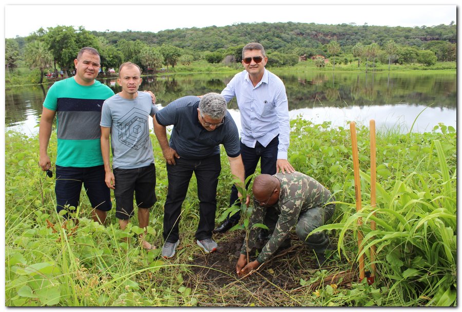 Mutirão realiza limpeza na Lagoa dos Banguês  - Imagem 6