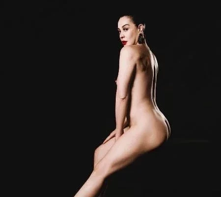 Aos 53 anos, Claudia Raia mostra boa forma em 10 fotos sensuais