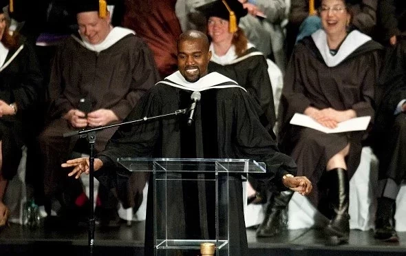 Veja celebridades que se formaram depois da fama e você não sabia - imagem 18883